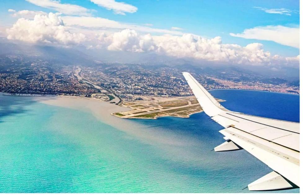 Parking Gratuit A Cote Appartement 2 Chambres 47M2 Climatise A Cote Aeroport-Tram Sur Place-Plage 6 Min-Centre Ville 16 Min Avec Tram-Free Parking, 47M2 Apartment 2 Rooms,Air-Conditioned Next To The Airport- Tram On Spot- 6 Min Beach- 16Min Center Apartment Nizza